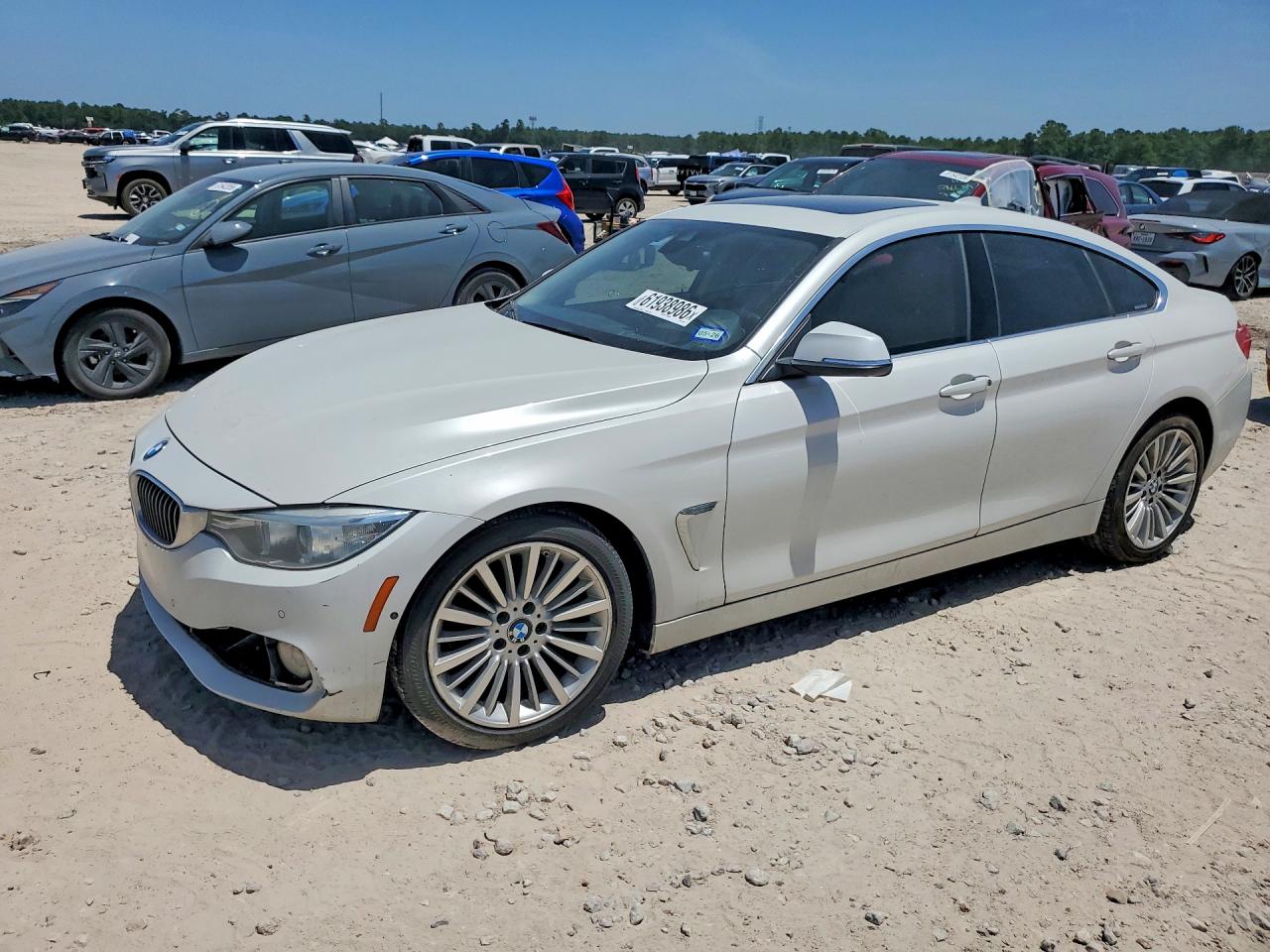 2015 BMW 4 Series 428i, VIN WBA4A5C5XFGK15742 — Normal wear