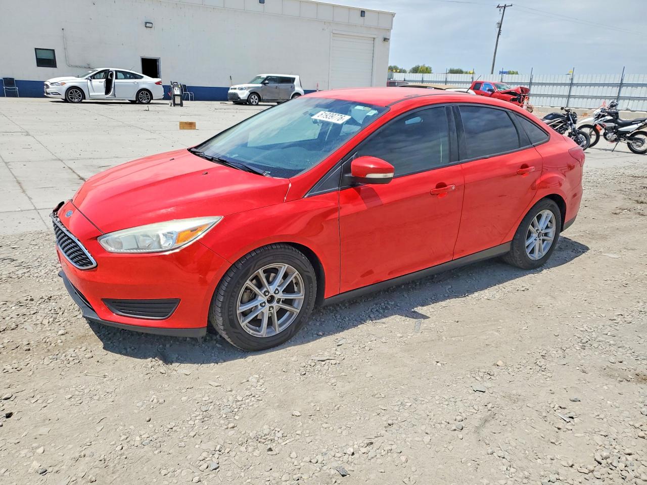 2015 Ford Focus SE, VIN 1FADP3F22FL281139 — Front end