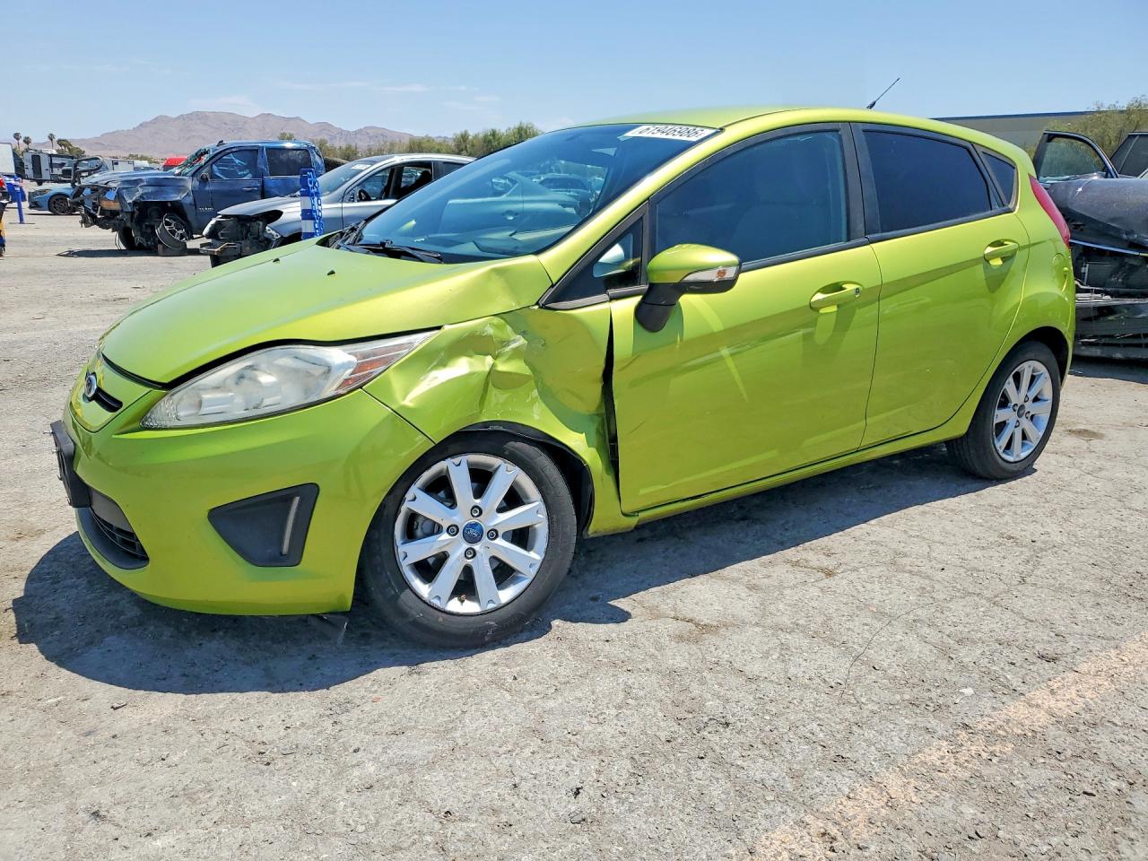 2013 Ford Fiesta SE, VIN 3FADP4EJ9DM119485 — Front end