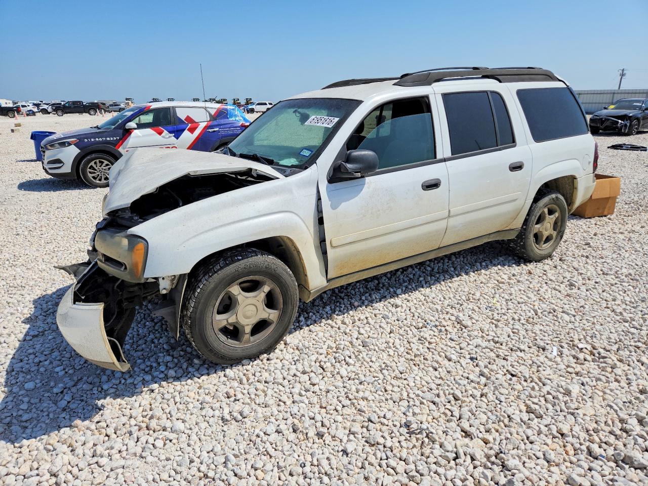 2006 Chevrolet TrailBlazer LS, VIN 1GNET16S466160990 — Перед
