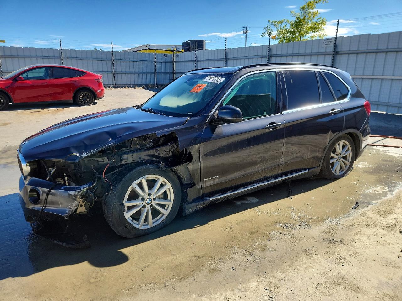 2015 BMW X5 xDrive35i, VIN 5UXKR0C56F0K52705 — Front end