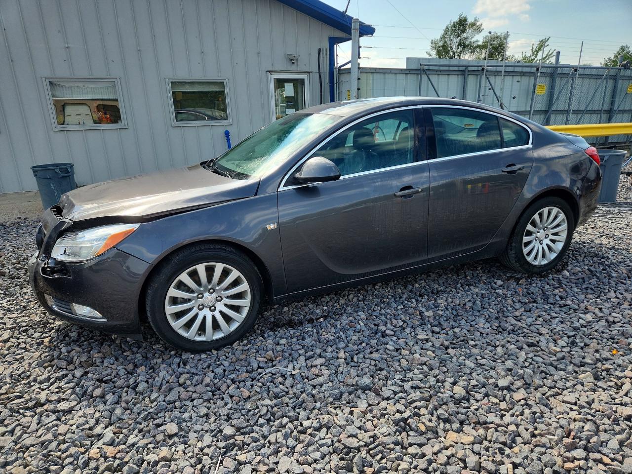 2011 Buick Regal CXL Turbo TO1, VIN W04GV5EV8B1078132 — Front end