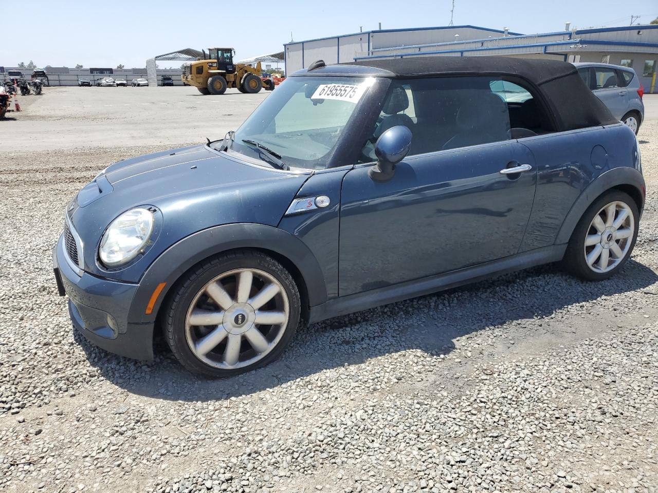 2010 MINI Convertible S, VIN WMWMS3C55ATY08412 — Мелкие вмятины и царапины