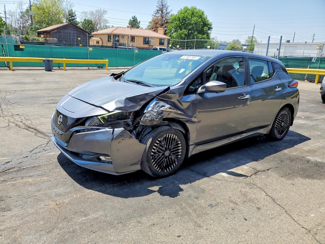 2025 Nissan LEAF SV Plus, VIN 1N4CZ1CV4SC560045 — Перед