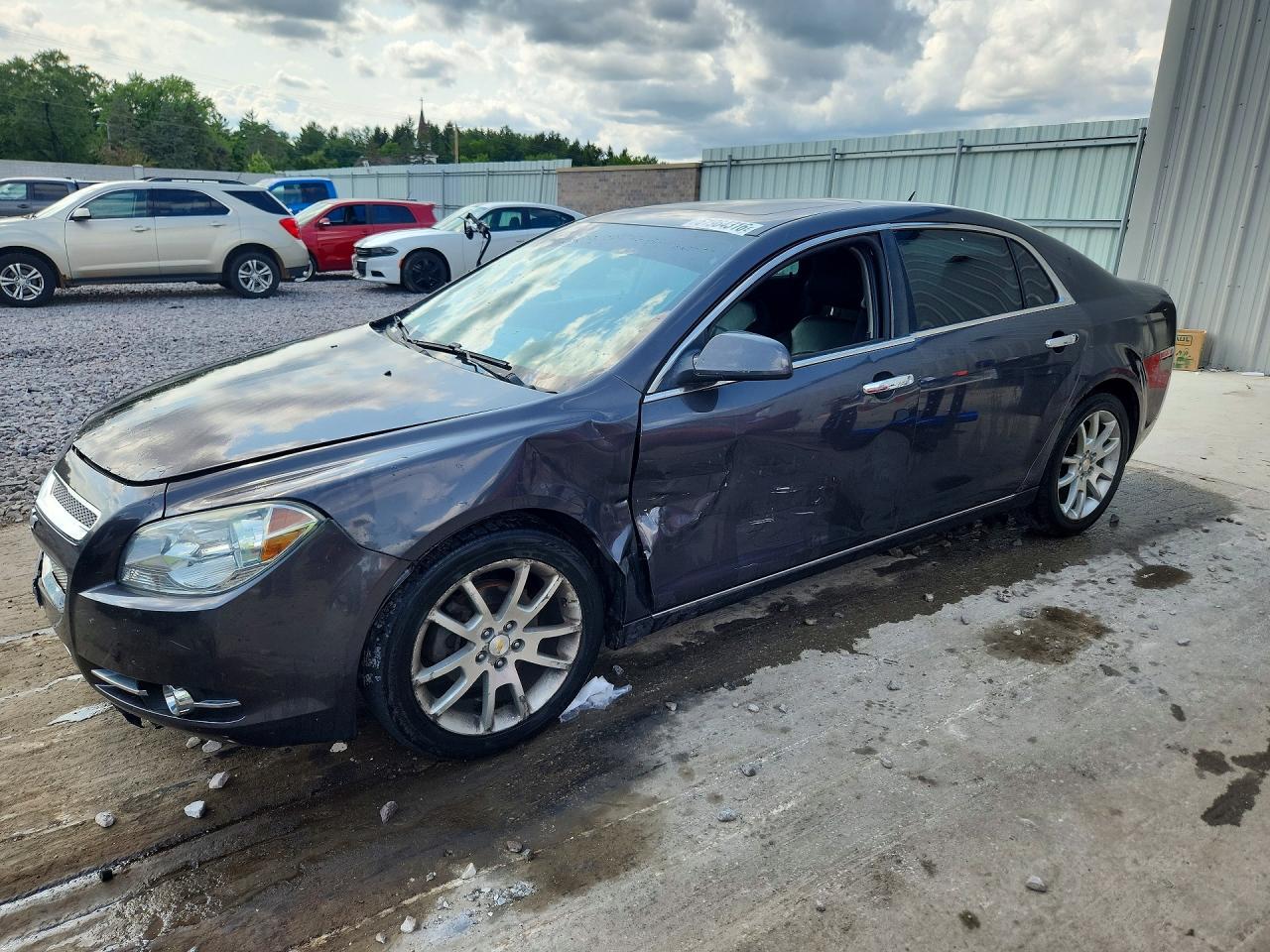 2010 Chevrolet Malibu LTZ, VIN 1G1ZE5E74AF292643 — Side
