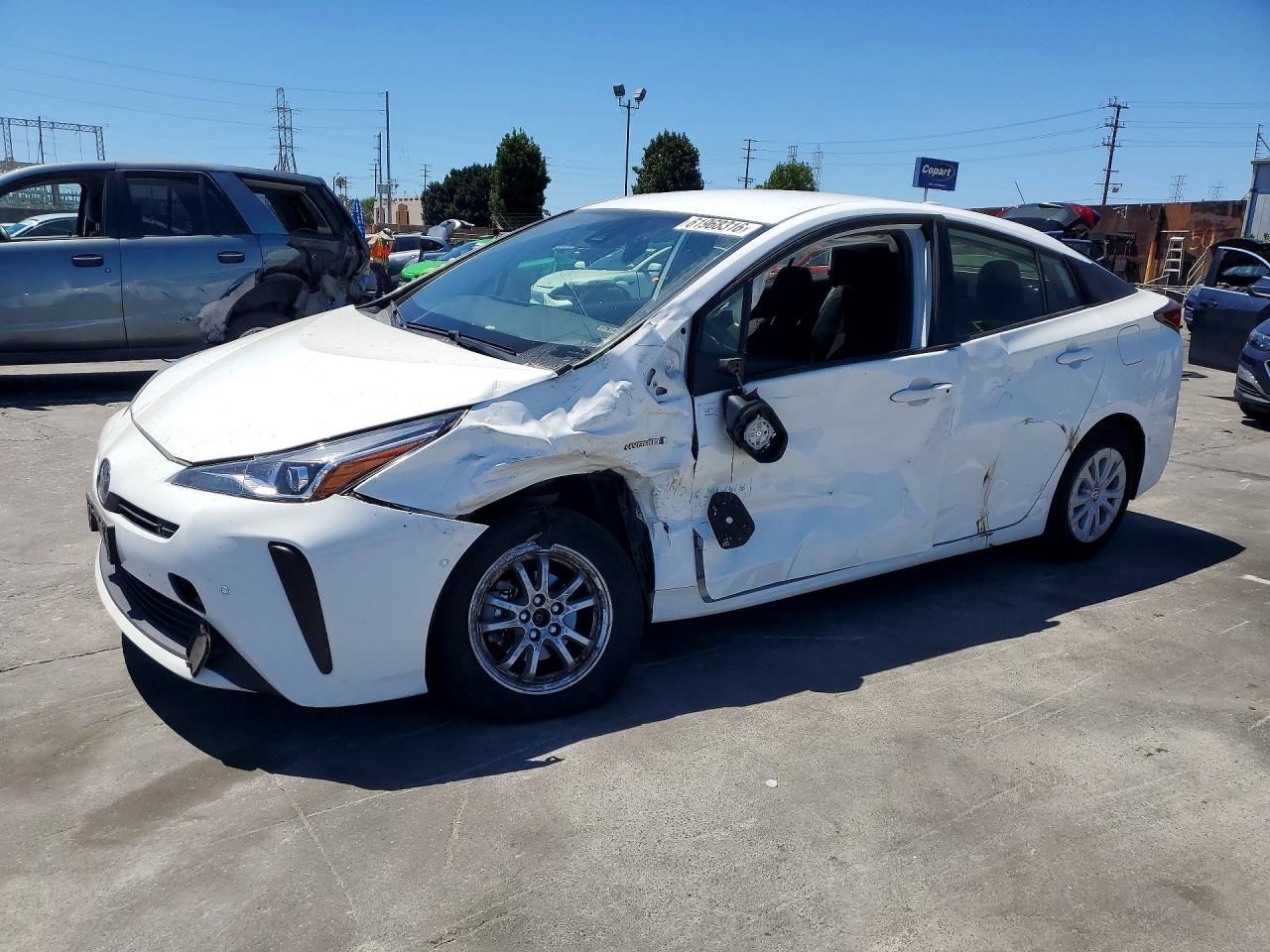 2021 Toyota Prius LE, VIN JTDKAMFU4M3152245 — Front end