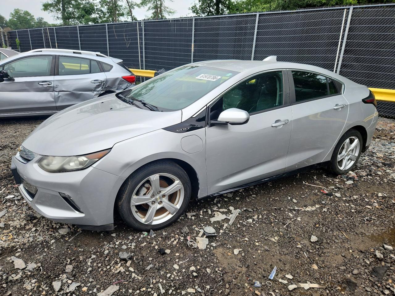 2017 Chevrolet Volt LT, VIN 1G1RC6S5XHU103112 — Minor dents and scratches