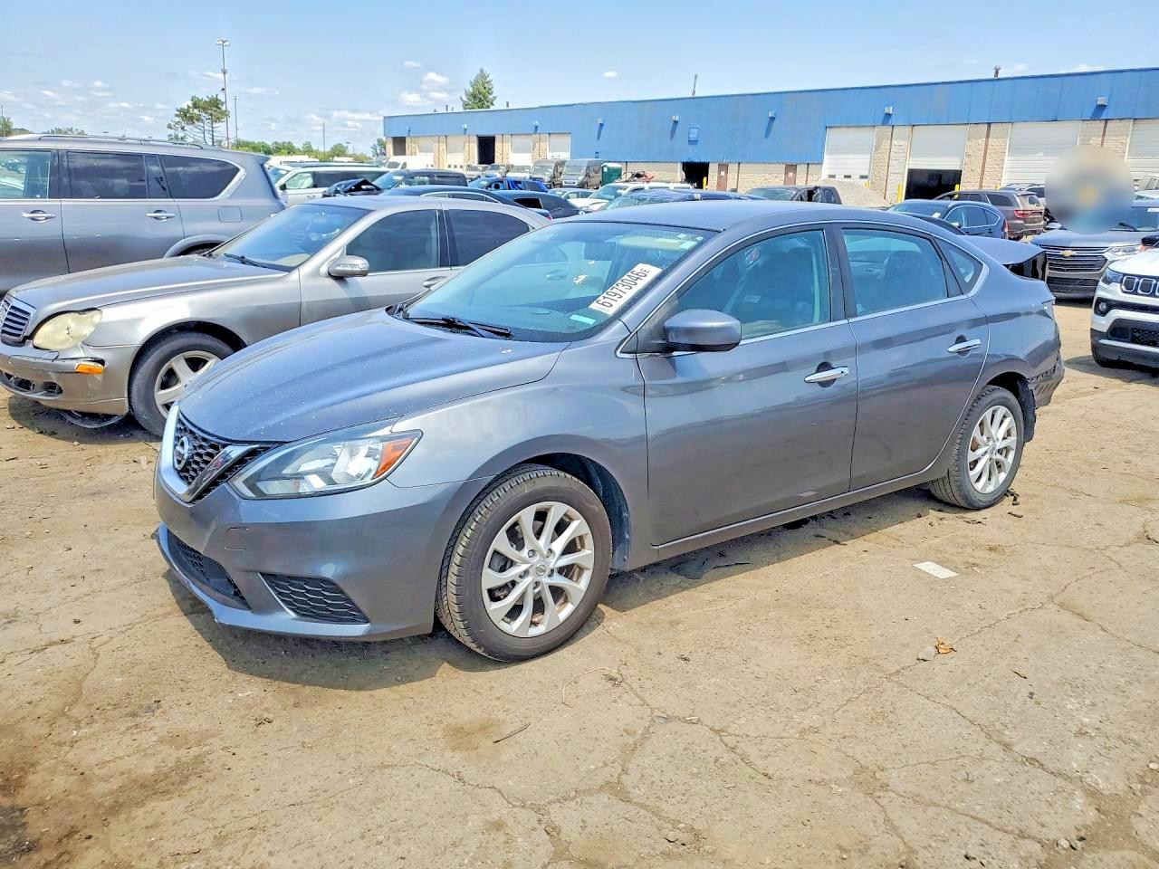 2018 Nissan Sentra SV, VIN 3N1AB7AP3JL626765 — Зад