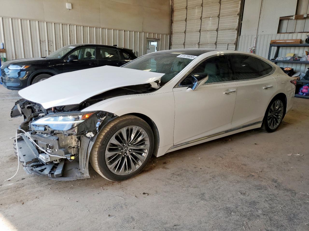 2022 Lexus LS 500, VIN JTHD51FF2N5016262 — Front end