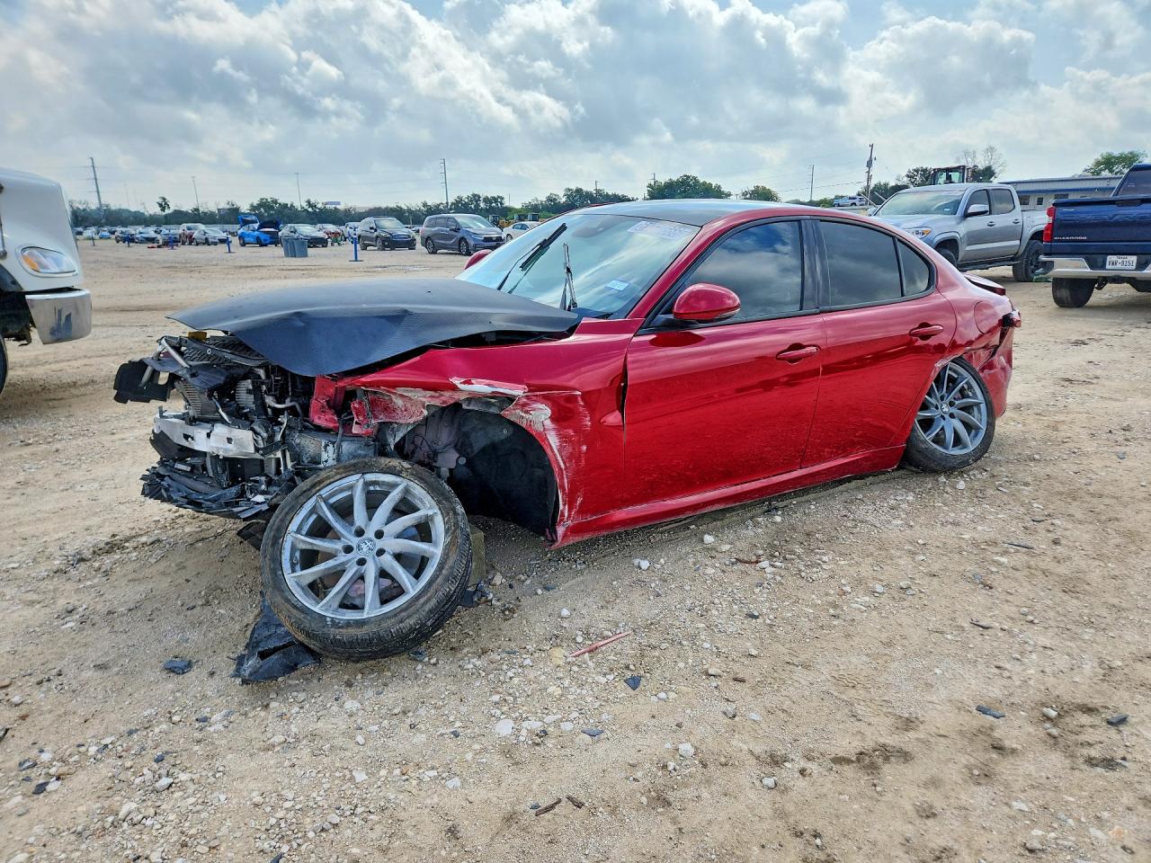 2023 Alfa Romeo Giulia, VIN ZARFAMAN1P7670527 — Front end