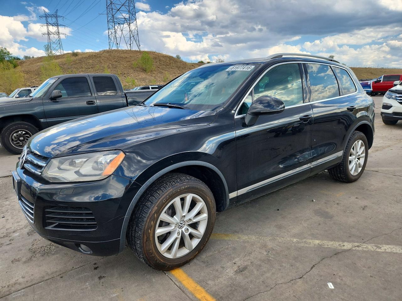 2013 Volkswagen Touareg Sport, VIN WVGEF9BP9DD011687 — Front end