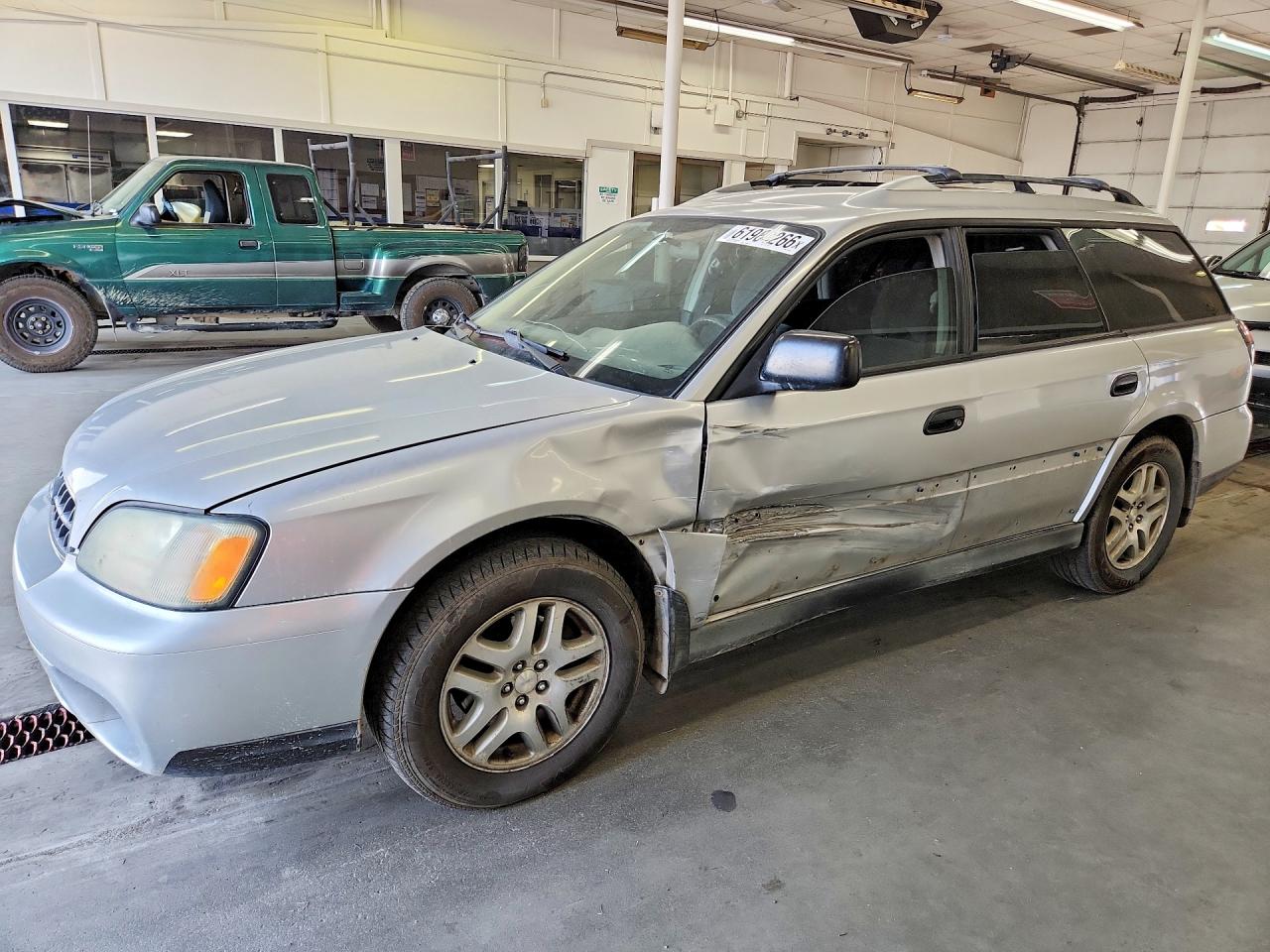 2004 Subaru Legacy Outback, VIN 4S3BH675147638518 — Бок