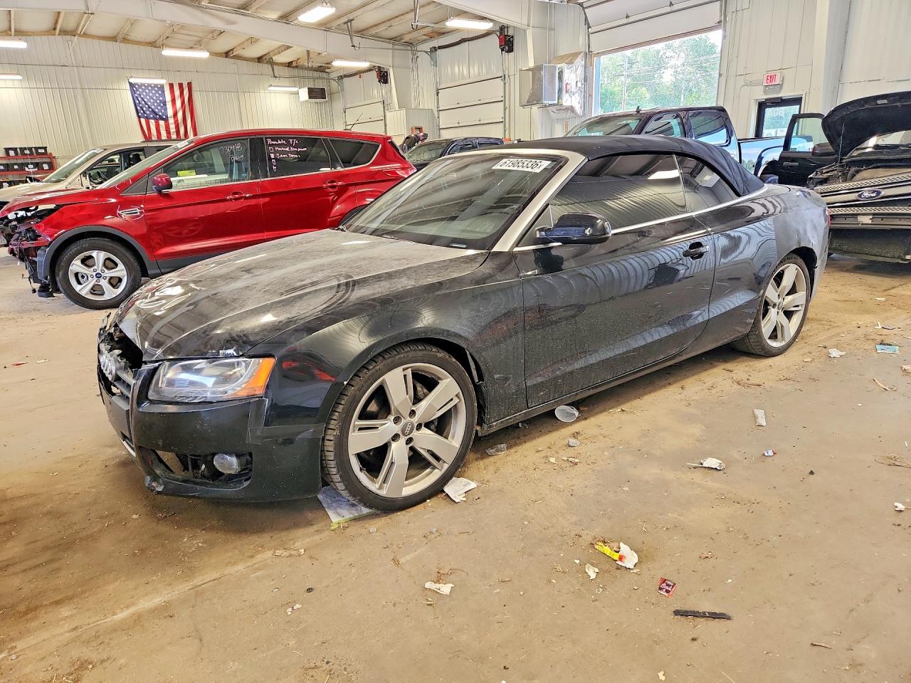 2011 Audi A5 Premium Plus, VIN WAULFAFH6BN009612 — Перед
