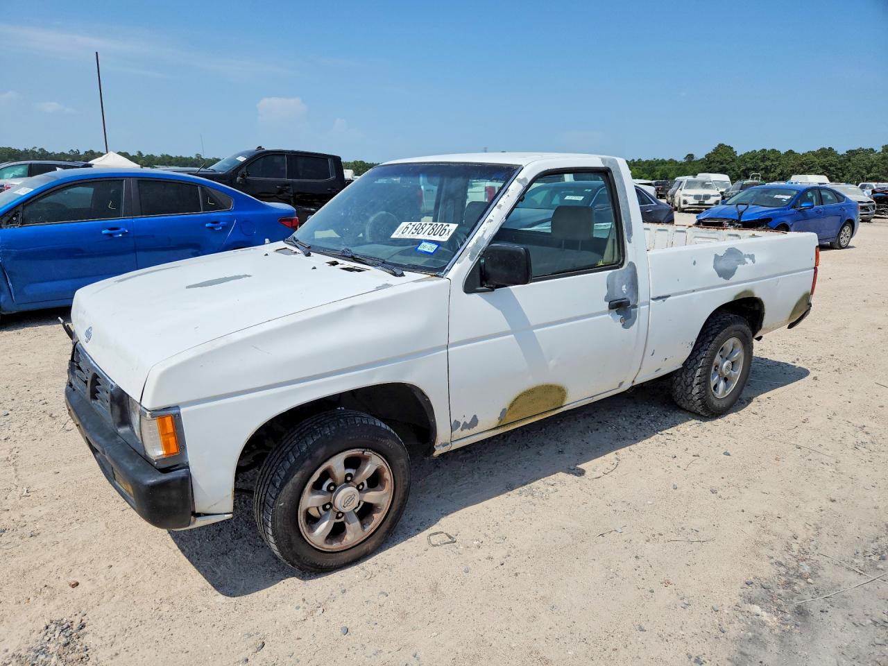 1996 Nissan Frontier XE, VIN 1N6SD11S2TC382115 — Front end