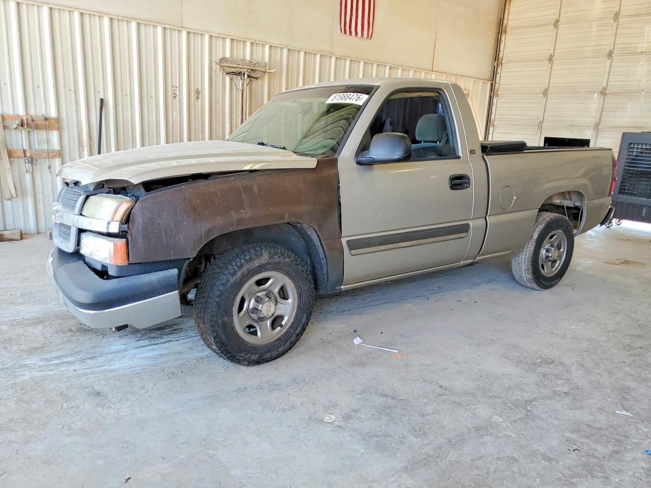 2004 Chevrolet Silverado 1500 Work Truck, VIN 1GCEC14X14Z226446 — Front end