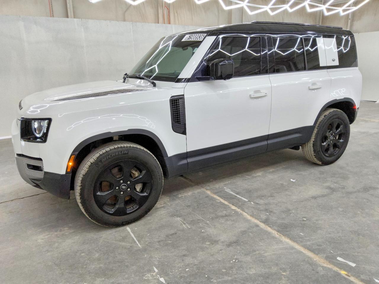 2020 Land Rover Defender HSE, VIN SALE9EEU1L2020876 — Normal wear