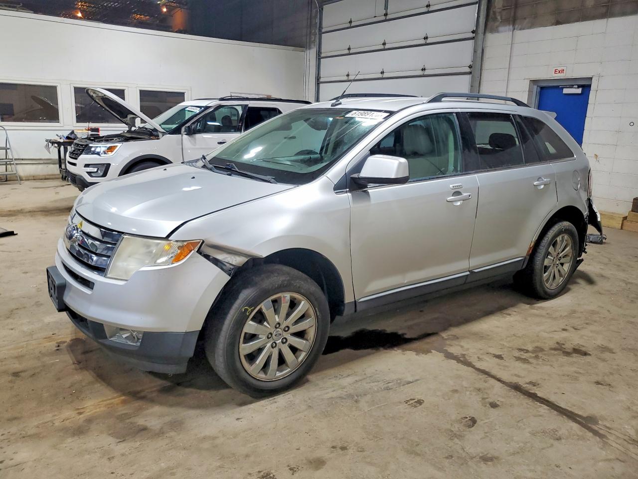 2010 Ford Edge Limited, VIN 2FMDK4KC4ABA47926 — Rear end