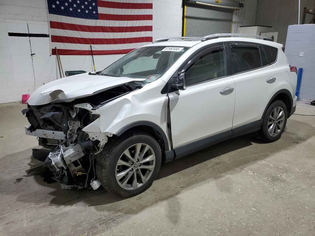 2017 Toyota RAV4 Limited, VIN 2T3DFREV7HW635619 — Front end