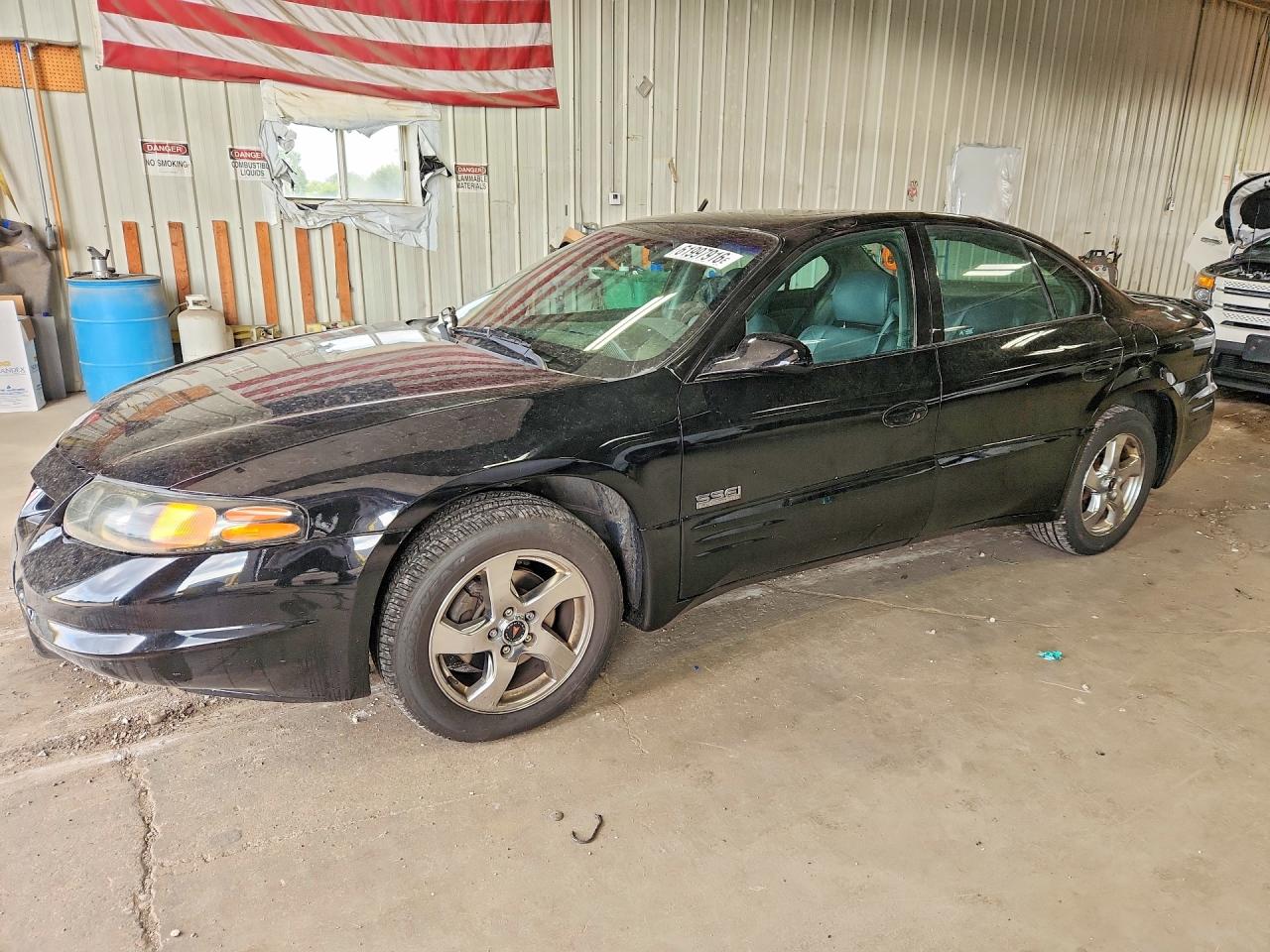 2003 Pontiac Bonneville SSEi, VIN 1G2HZ541634160393 — Град