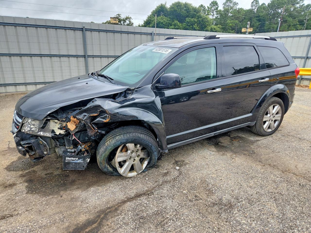 2011 Dodge Journey Crew, VIN 3D4PG3FG0BT509823 — Front end
