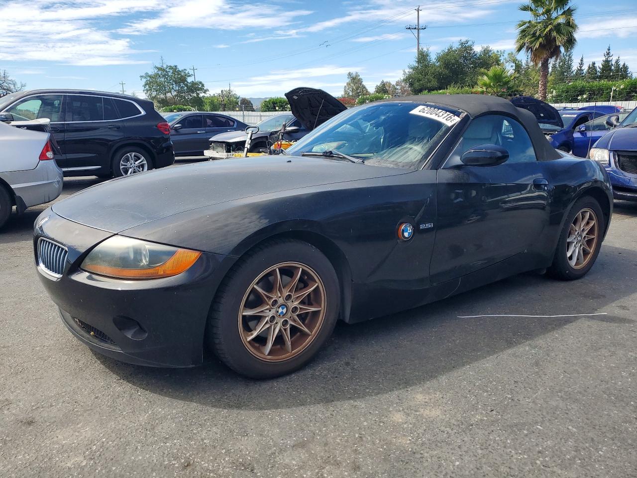 2003 BMW Z4 2.5i, VIN 4USBT33483LS40426 — Minor dents and scratches