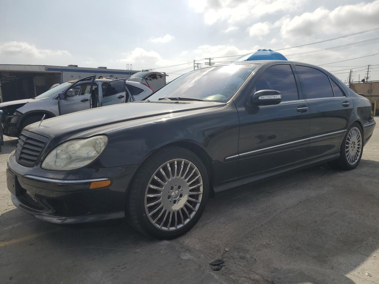 2005 Mercedes-Benz S 500, VIN WDBNG75J85A437952 — Rear end