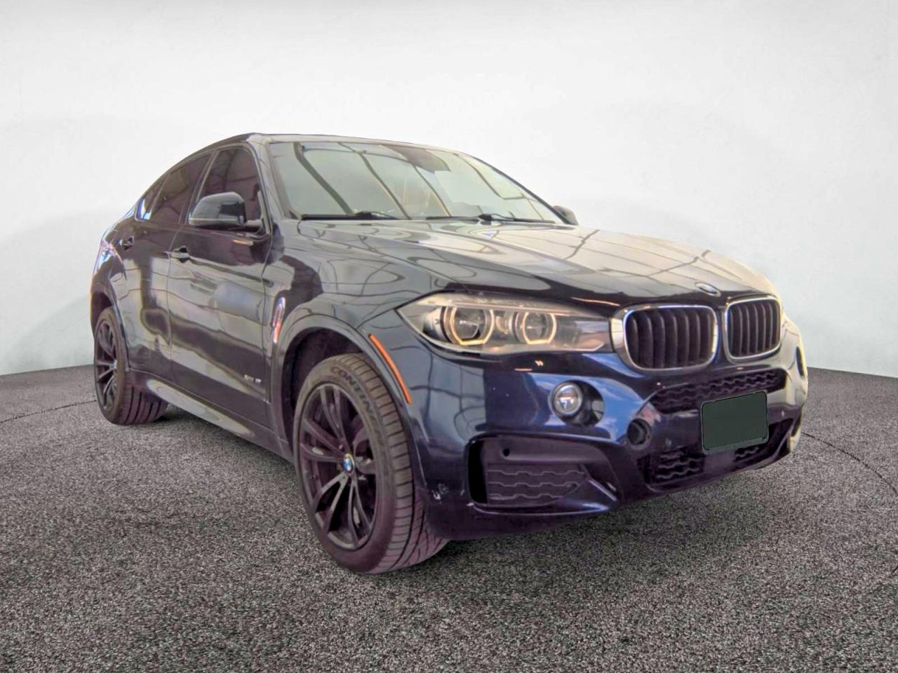 2018 BMW X6 xDrive35i, VIN 5UXKU2C54J0X50372 — Мелкие вмятины и царапины