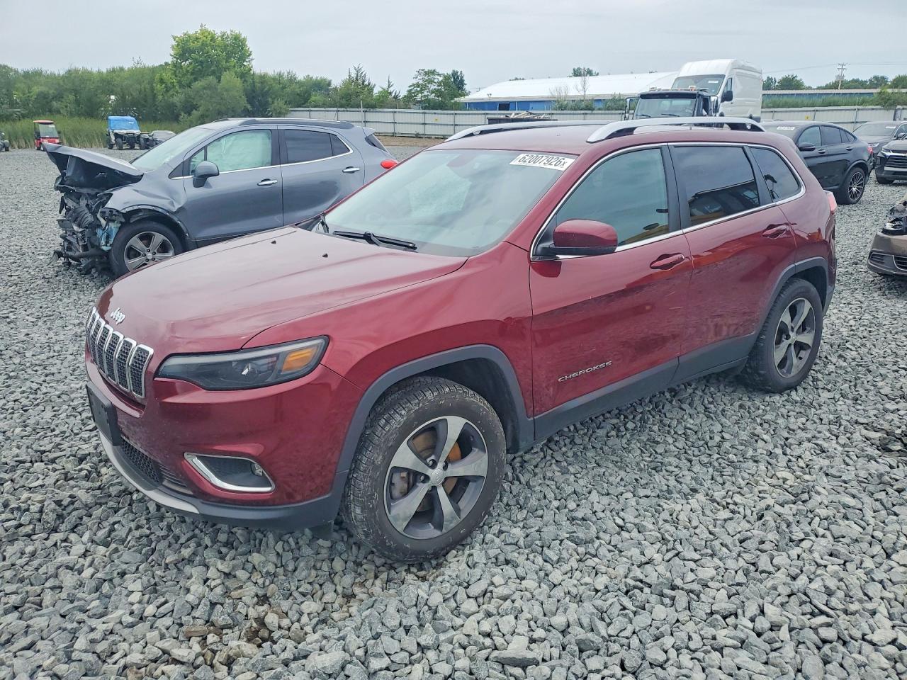 2019 Jeep Cherokee Limited, VIN 1C4PJMDX1KD398101 — Rear end