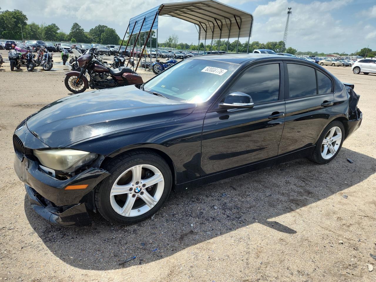 2014 BMW 3 Series 320i, VIN WBA3B1G5XENS77616 — Rear end