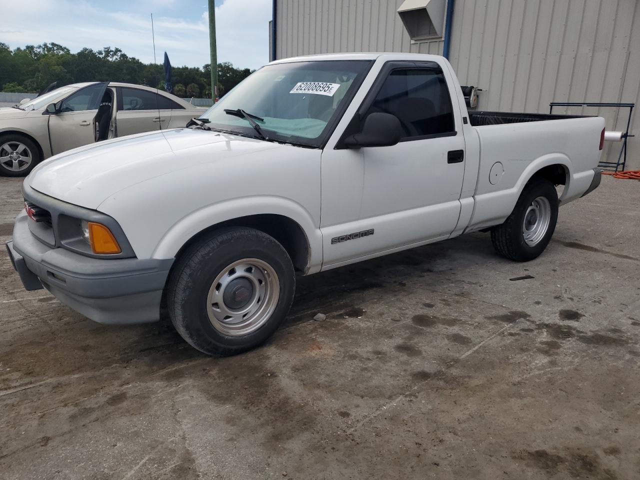 1994 GMC Sonoma, VIN 1GTCS14Z1R8513116 — Side