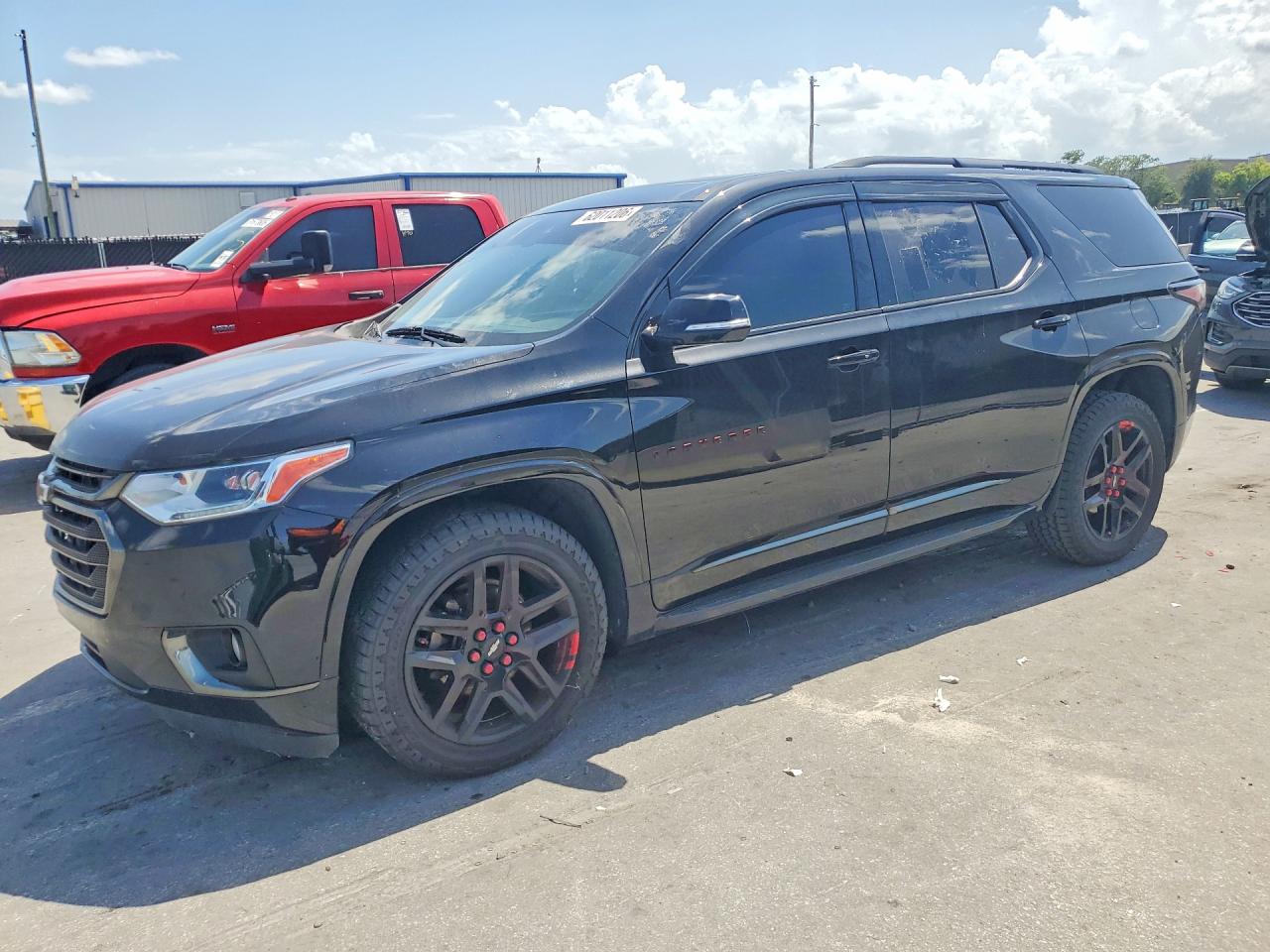 2018 Chevrolet Traverse Premier, VIN 1GNERKKW1JJ232232 — Minor dents and scratches