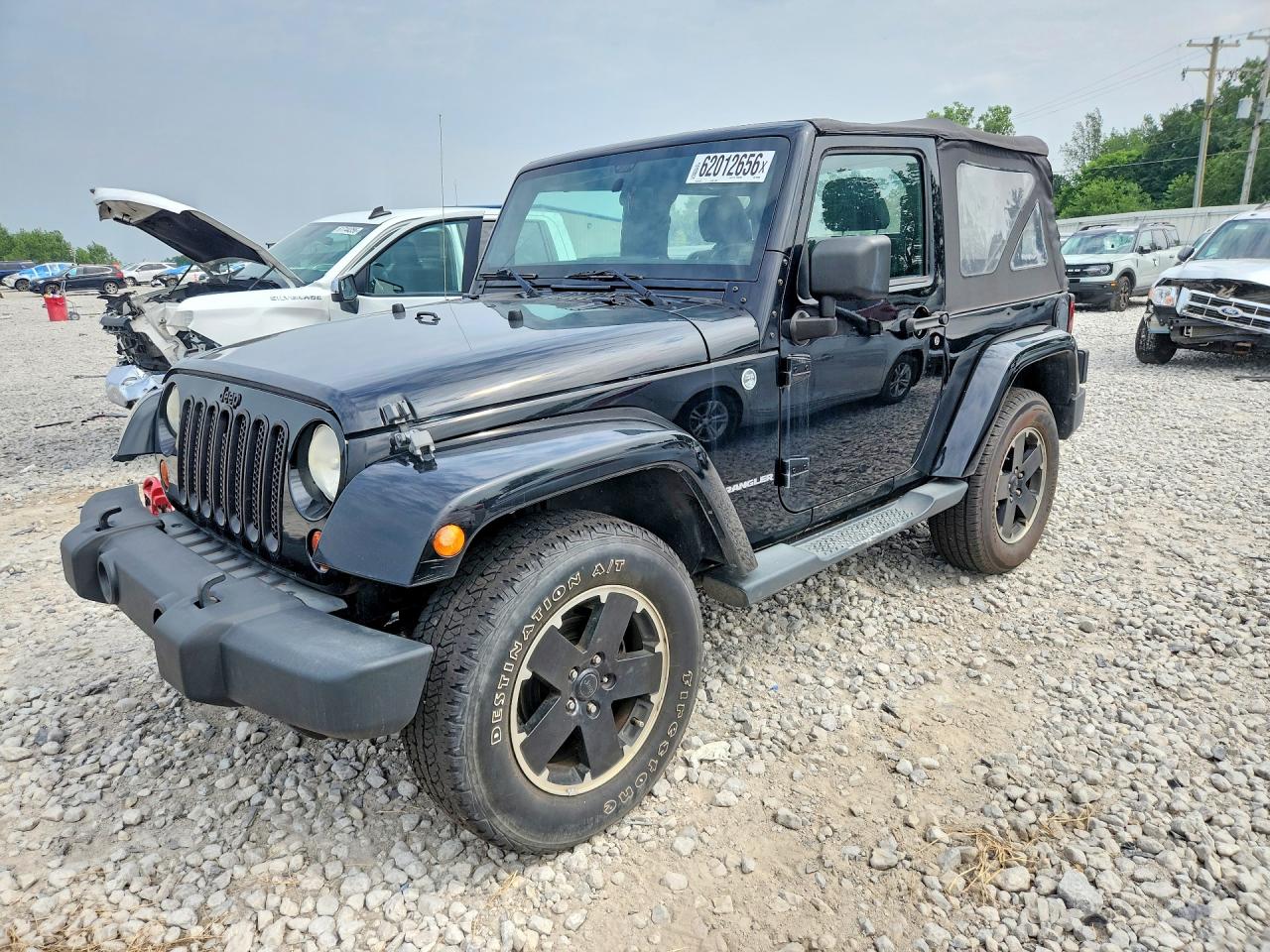 2012 Jeep Wrangler Sahara, VIN 1C4AJWBG7CL264706 — Front end