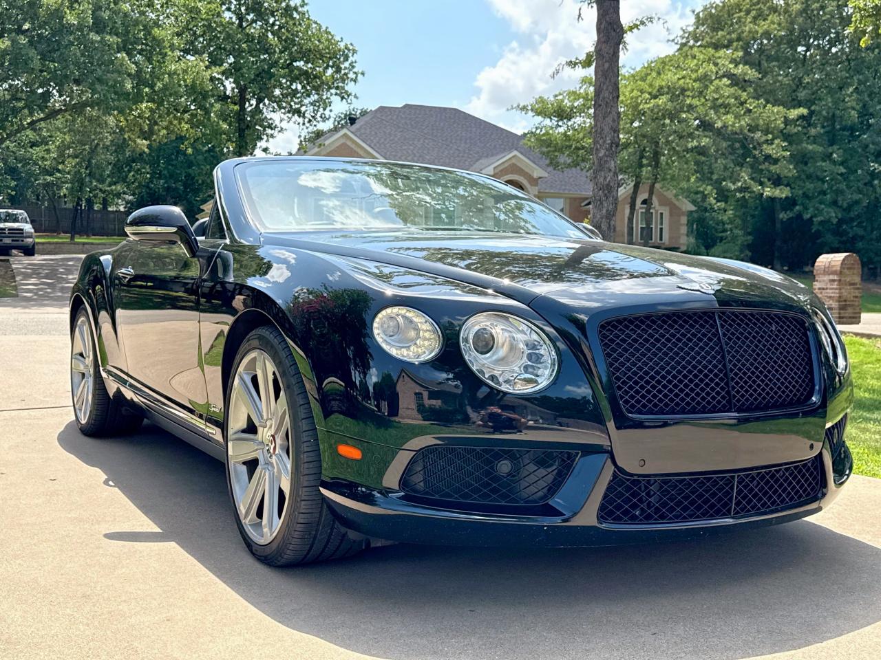 2014 Bentley Continental GT, VIN SCBGT3ZAXEC091743 — Мелкие вмятины и царапины