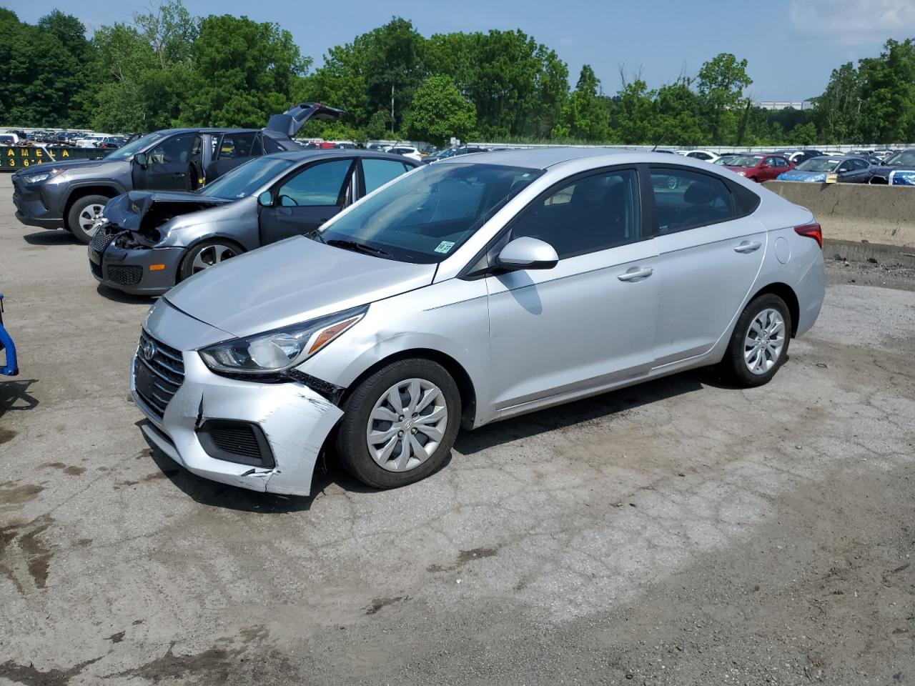 2022 Hyundai Accent SEL, VIN 3KPC24A61NE185059 — Front end