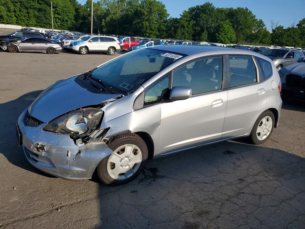 2013 Honda Fit, VIN JHMGE8H34DC007923 — Front end