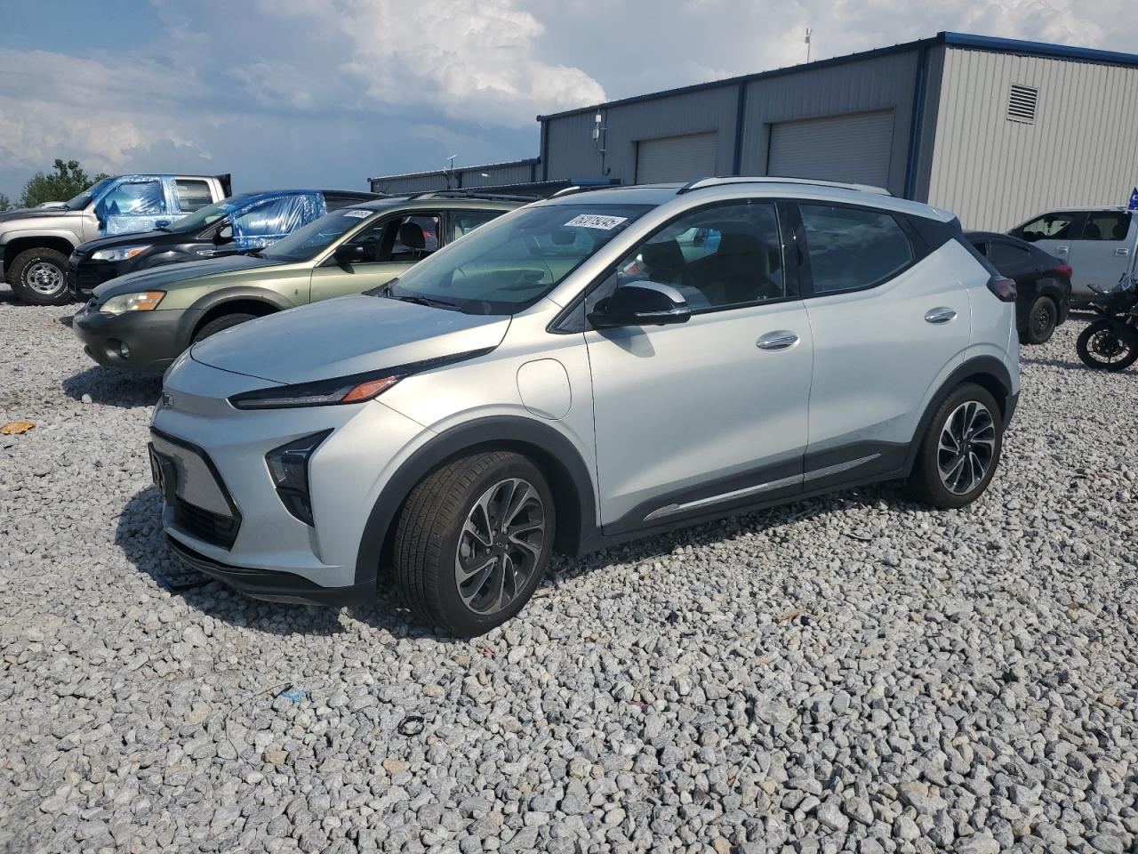 2022 Chevrolet Bolt EUV Premier, VIN 1G1FZ6S00N4117540 — Side