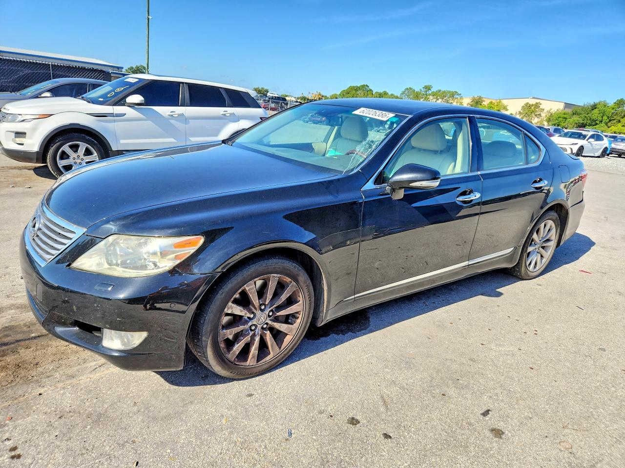 2011 Lexus LS 460, VIN JTHCL5EF2B5009253 — Rear end