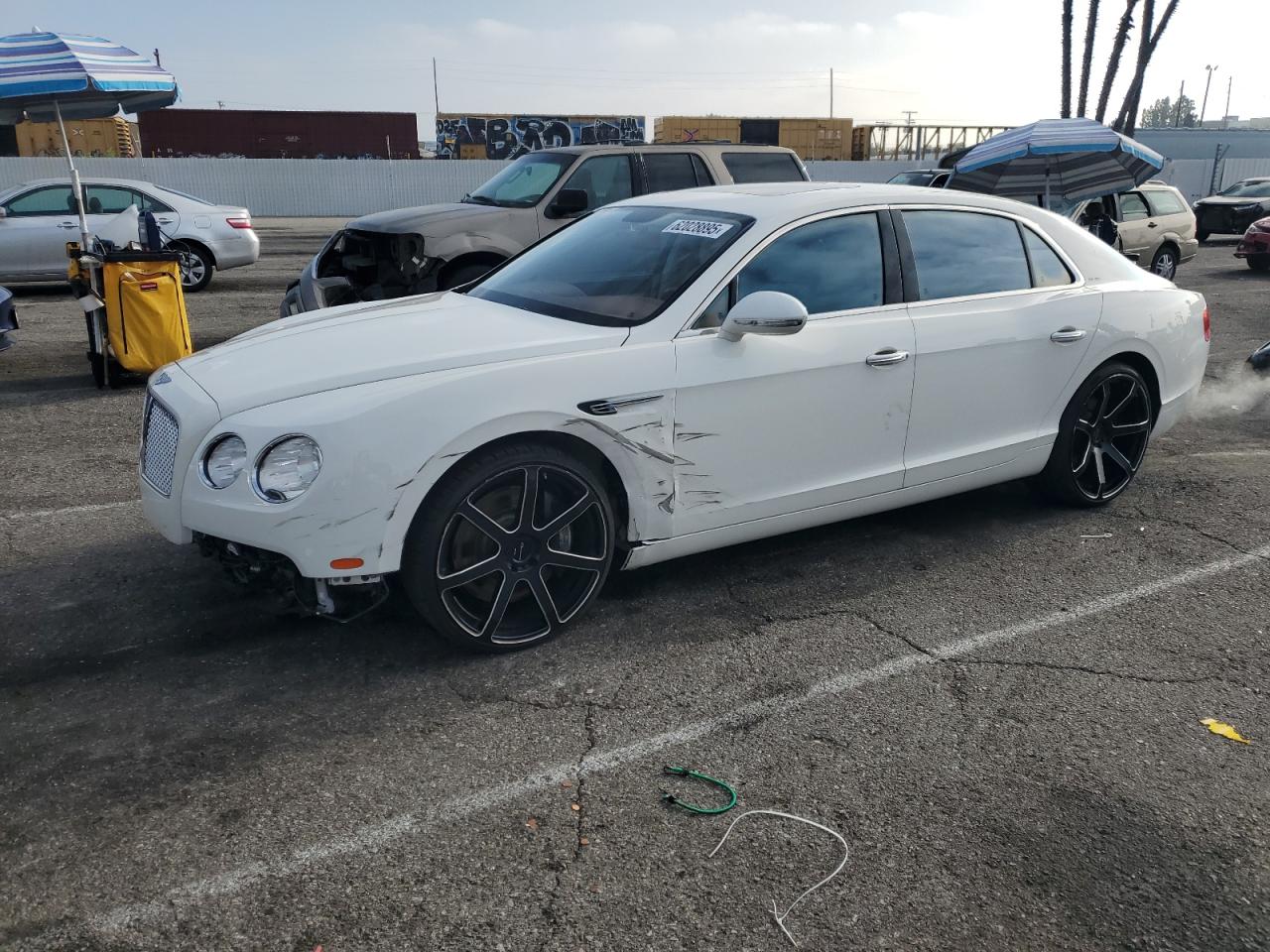 2015 Bentley Flying Spur, VIN SCBEC9ZAXFC041601 — Front end