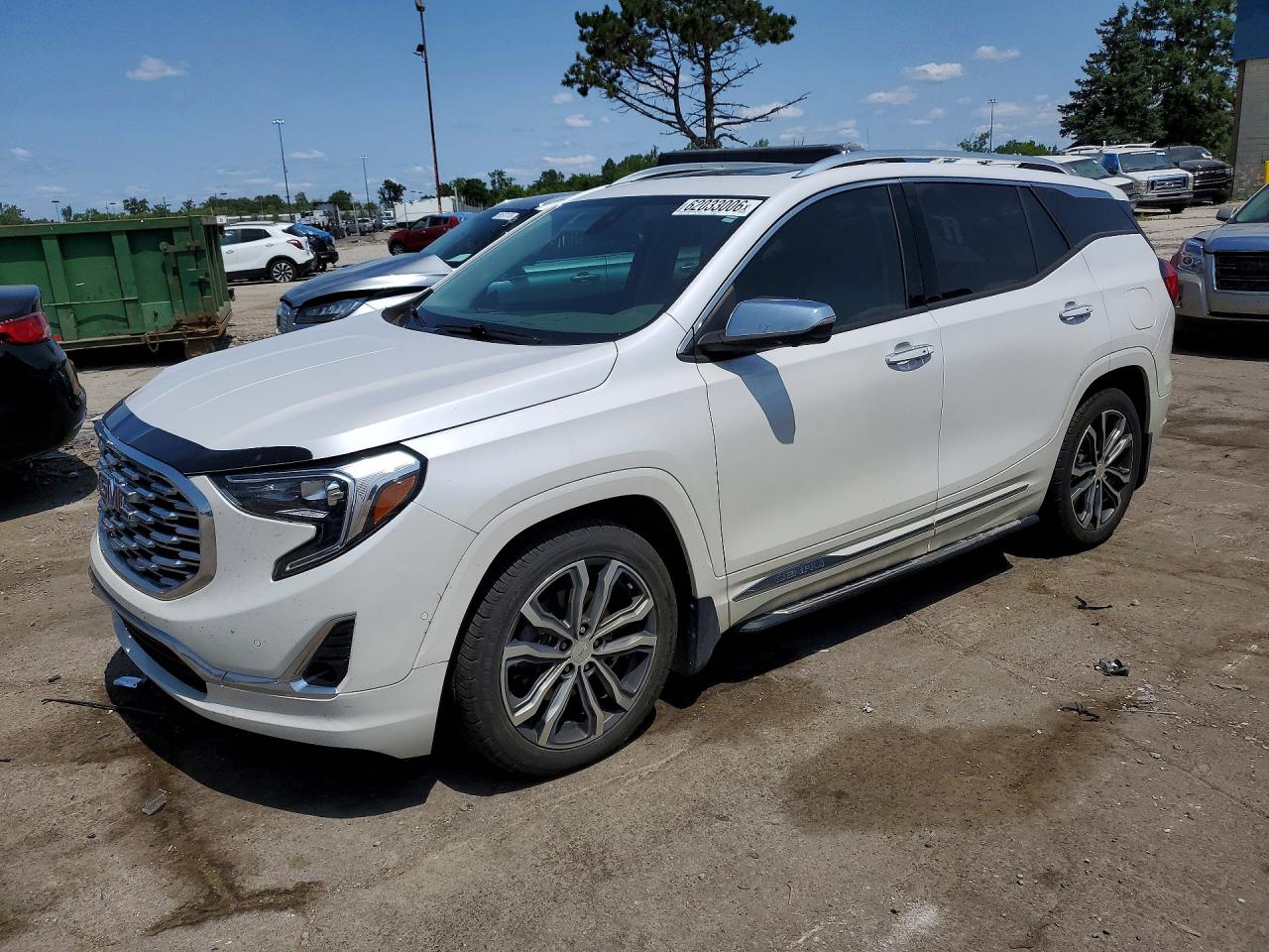 2020 GMC Terrain Denali, VIN 3GKALXEX6LL180994 — Перед