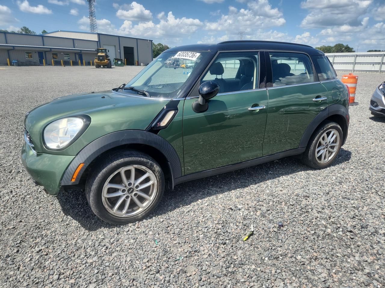 2015 MINI Countryman S, VIN WMWZC3C56FWT05867 — Side