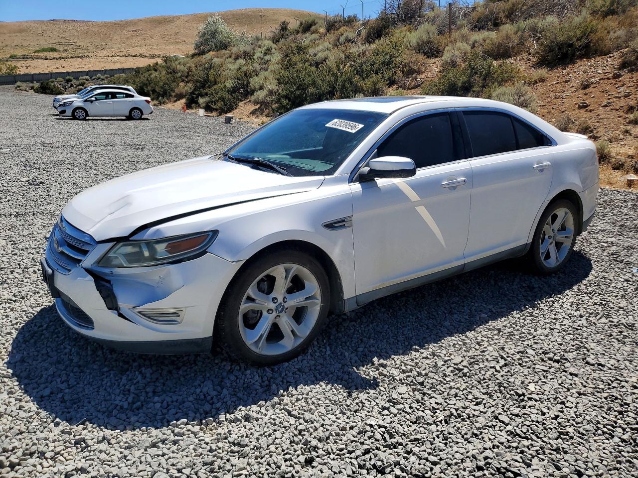 2010 Ford Taurus SHO, VIN 1FAHP2KT8AG102632 — Front end
