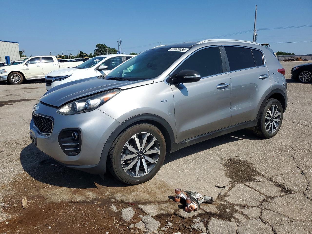 2019 Kia Sportage EX, VIN KNDPNCAC7K7583199 — Front end
