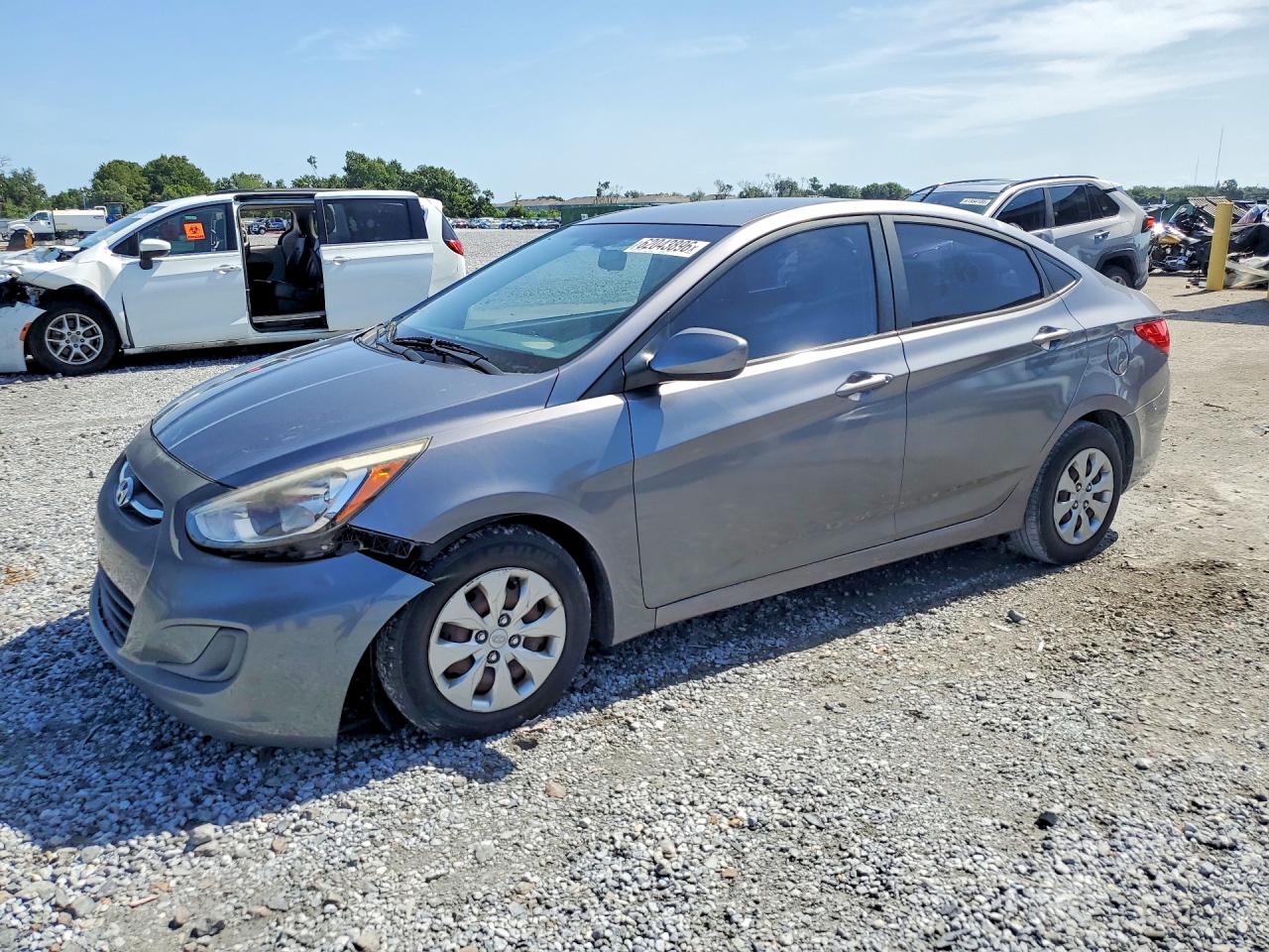 2016 Hyundai Accent SE, VIN KMHCT4AE0GU004389 — Front end