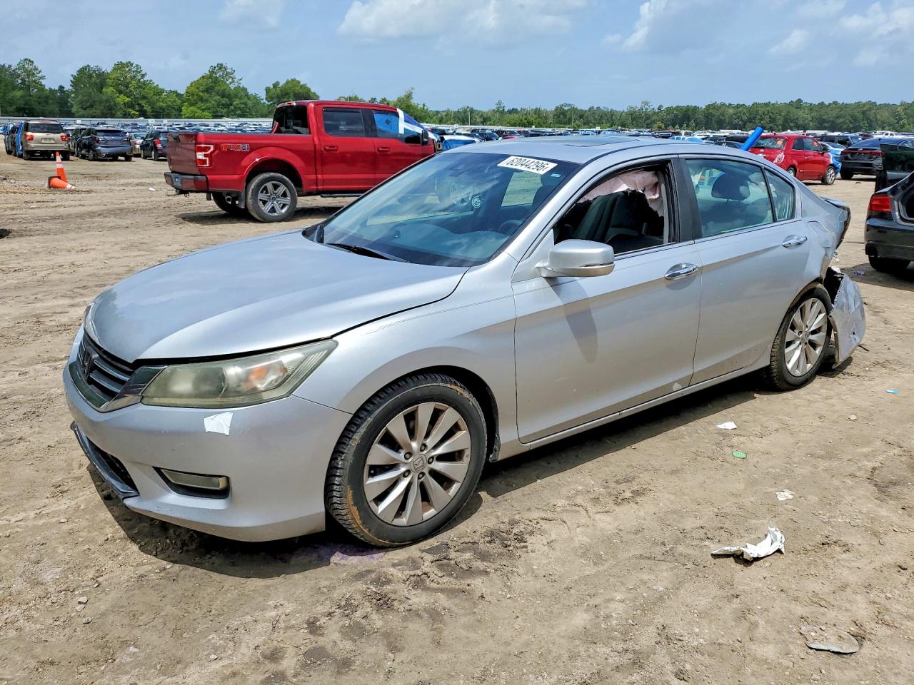 2013 Honda Accord EX-L, VIN 1HGCR2F88DA056247 — Rear end