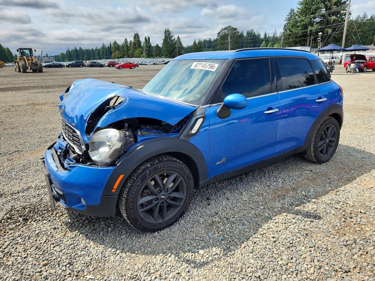 2013 MINI Countryman S ALL4, VIN WMWZC5C5XDWP30825 — Front end
