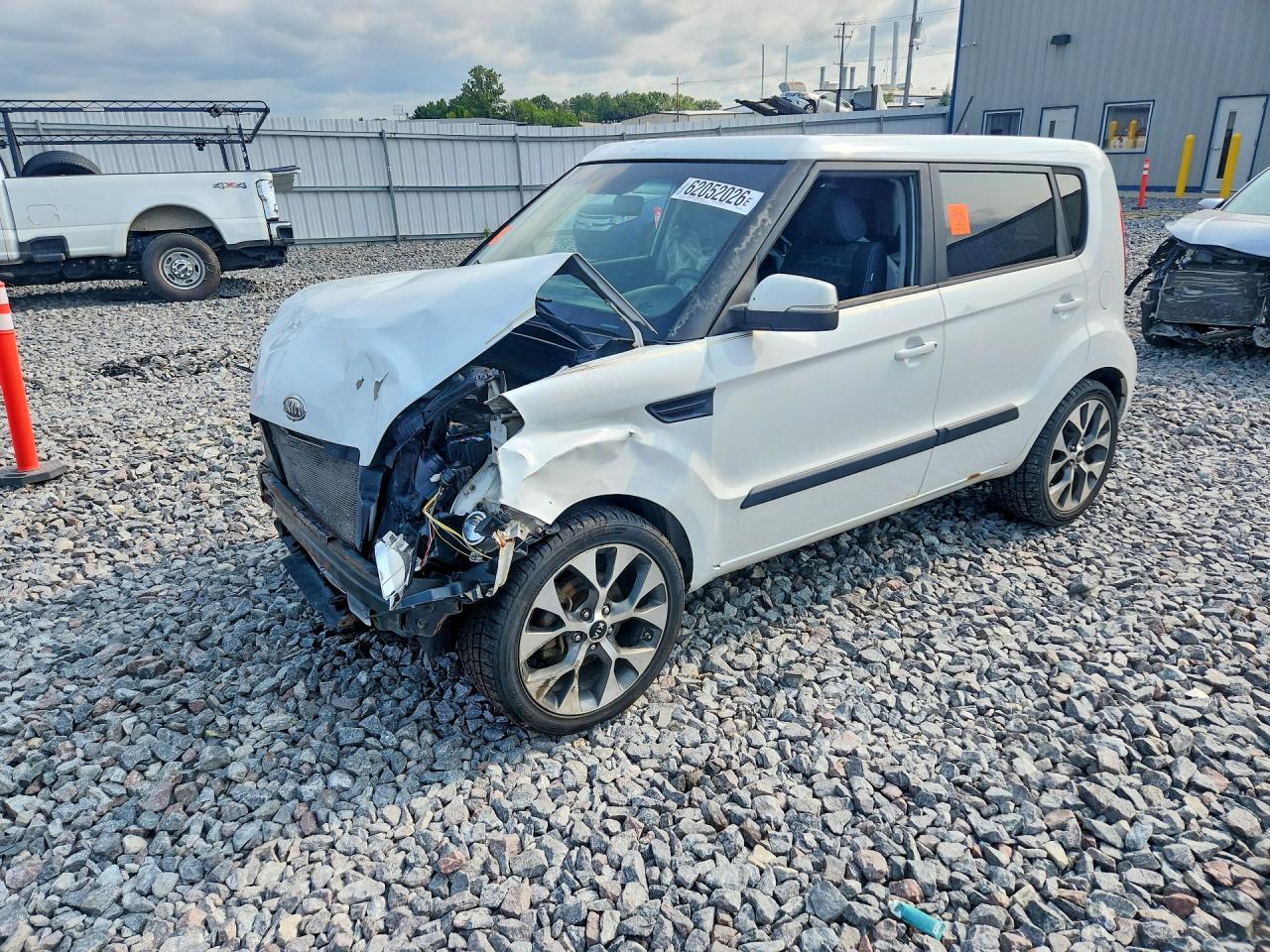 2012 Kia Soul +, VIN KNDJT2A66C7362694 — Front end