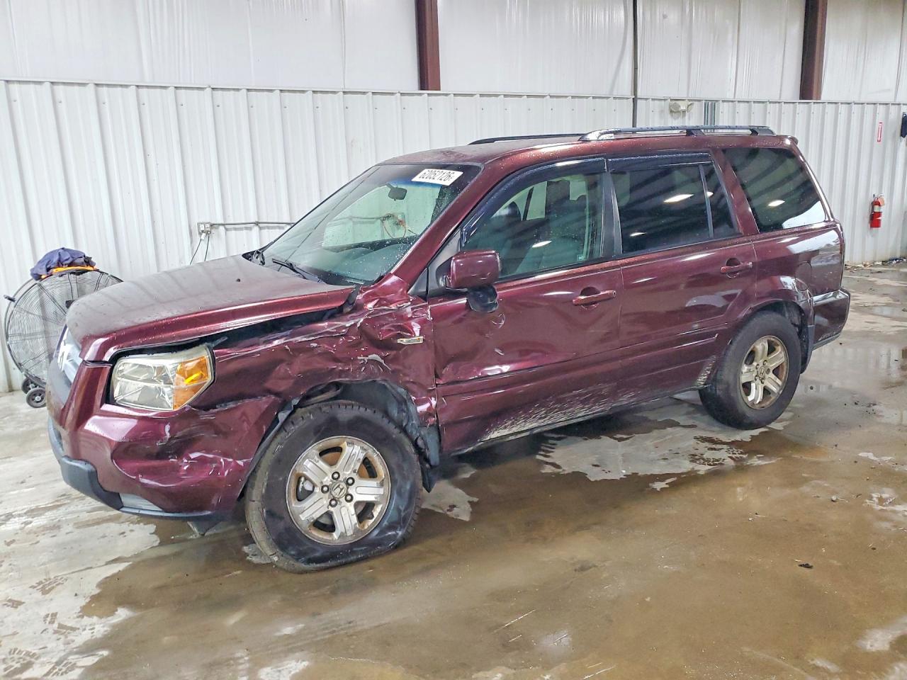 2008 Honda Pilot VP, VIN 5FNYF18268B011952 — Перед