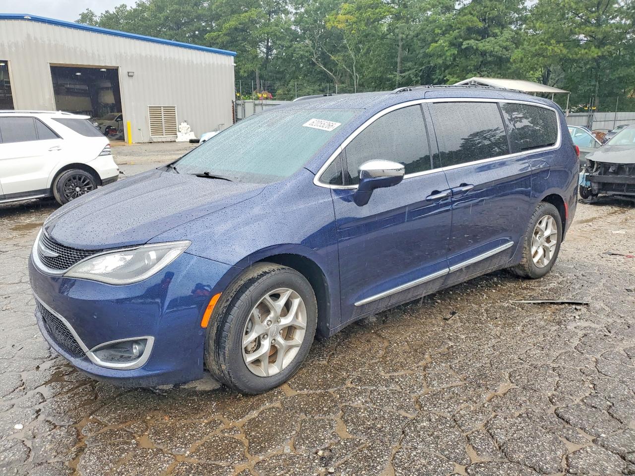 2018 Chrysler Pacifica Limited, VIN 2C4RC1GG6JR105849 — Mechanical