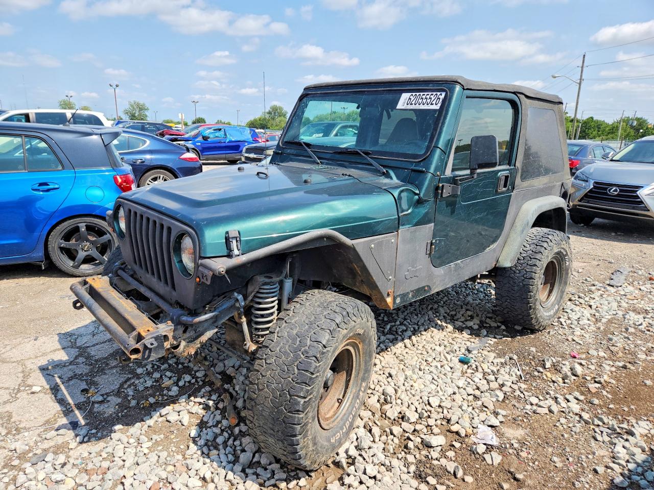 2000 Jeep Wrangler Sport, VIN 1J4FA49S7YP712148 — Front end
