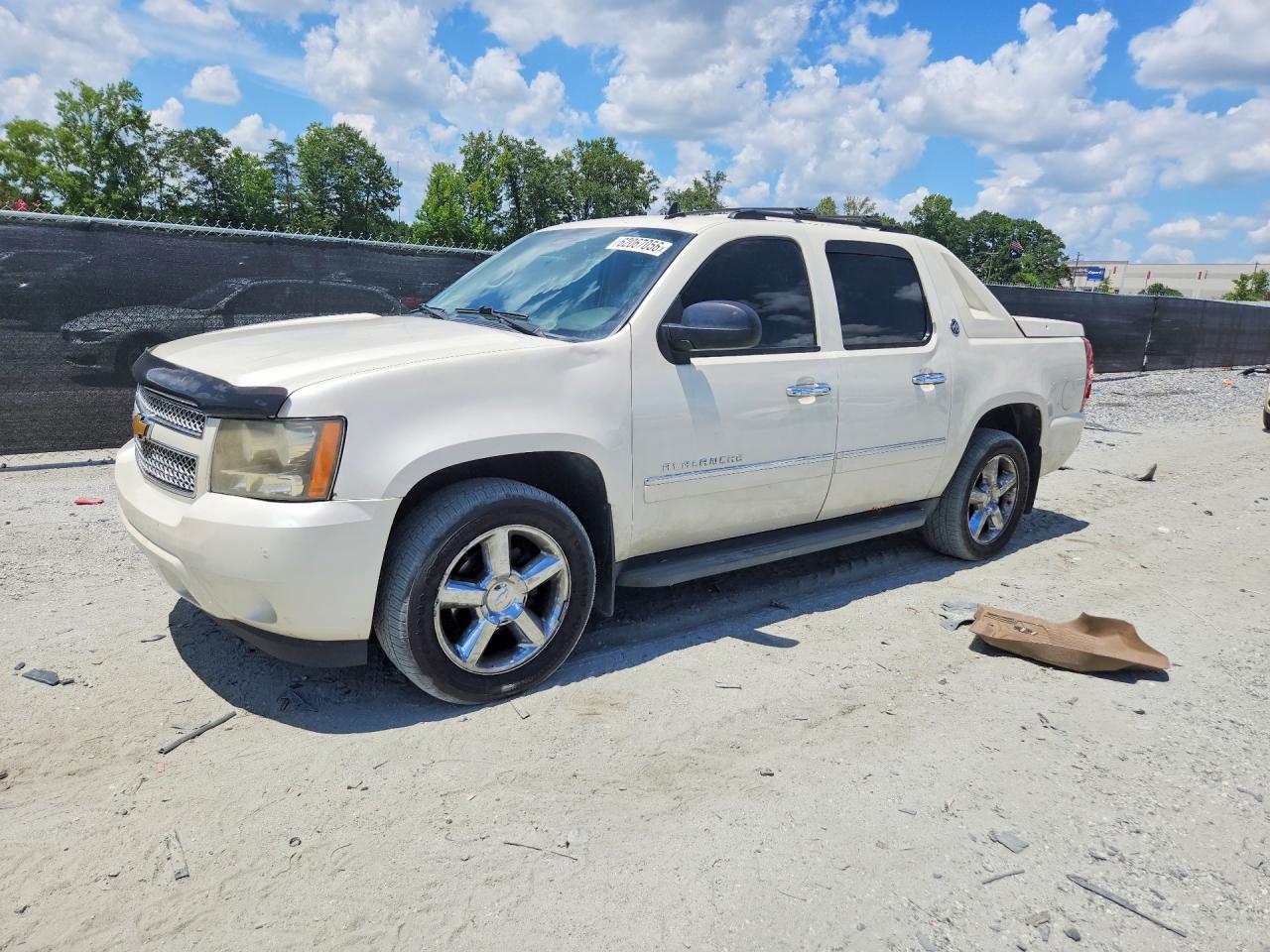 2013 Chevrolet Avalanche LTZ, VIN 3GNTKGE77DG339661 — Mechanical